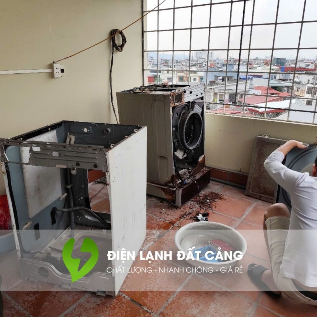 ĐIỆN LẠNH ĐẤT CẢNG mang đến loạt ưu đãi khi sửa máy giặt tại Hải Phòng, giúp bạn vừa tiết kiệm chi phí, vừa đảm bảo máy vận hành ổn định, bền bỉ.