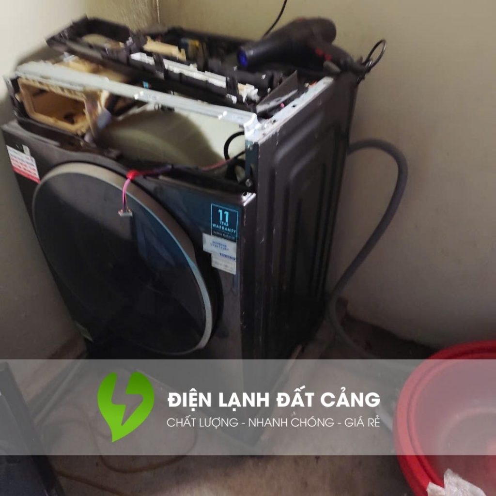 ĐIỆN LẠNH ĐẤT CẢNG – nơi có thợ giỏi, phục vụ mọi lúc, sửa đúng lỗi, đúng giá và bảo hành tận nơi. Chúng tôi luôn trực – luôn sẵn sàng – luôn trách nhiệm.