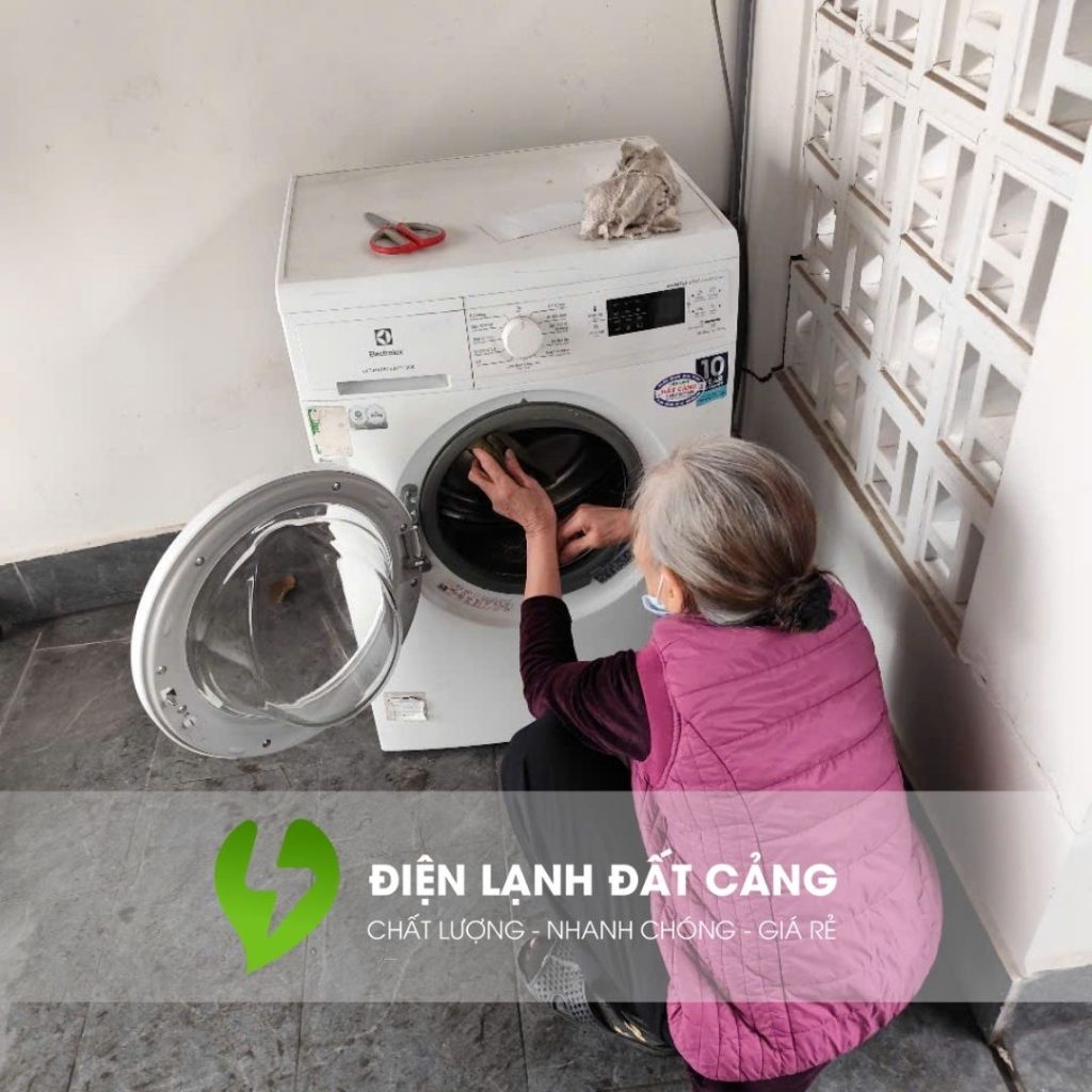 Chi phí thay bảng mạch khi sửa máy giặt tại Hải Phòng là mối quan tâm lớn của nhiều hộ gia đình khi máy giặt gặp sự cố nghiêm trọng