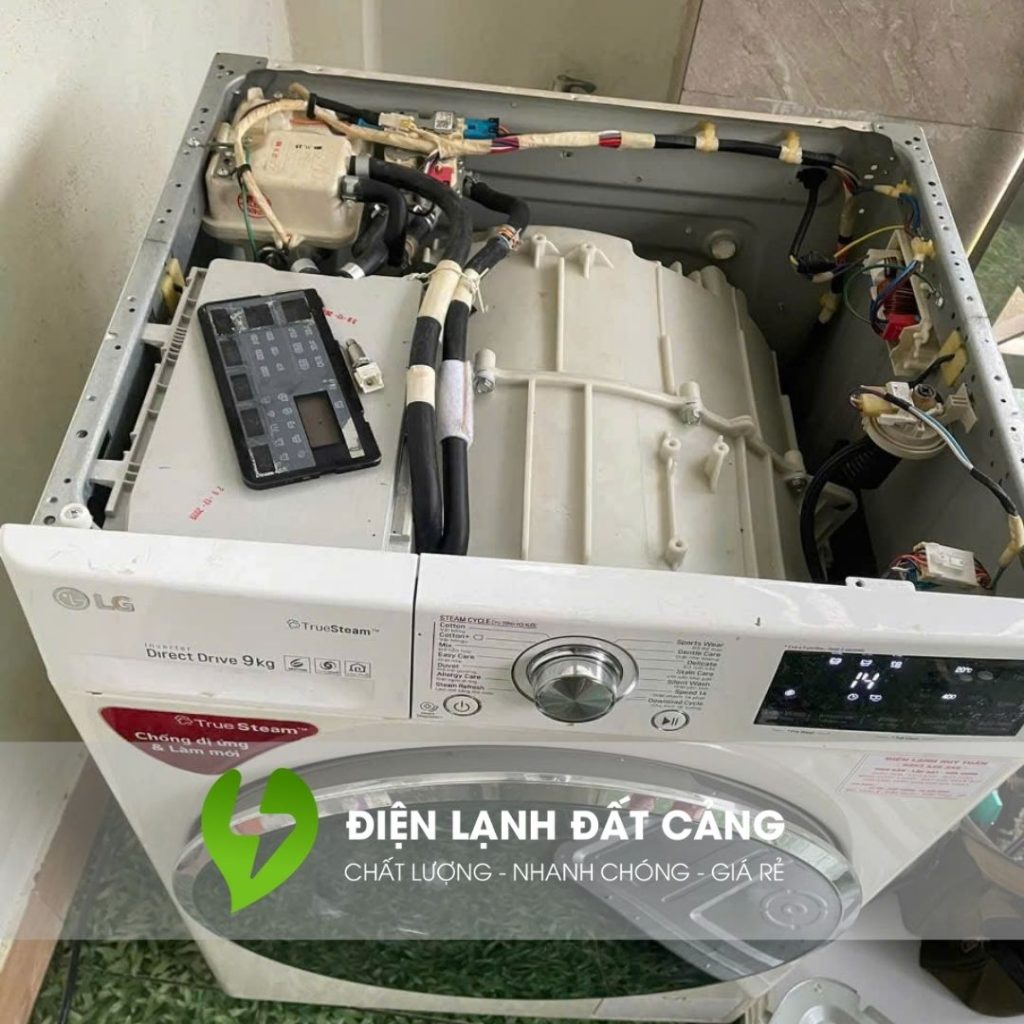 Vậy sửa máy giặt cửa ngang tại Hải Phòng có đắt không? Câu trả lời là không quá đắt, nếu bạn chọn đúng đơn vị sửa chữa uy tín, giá hợp lý và minh bạch.
